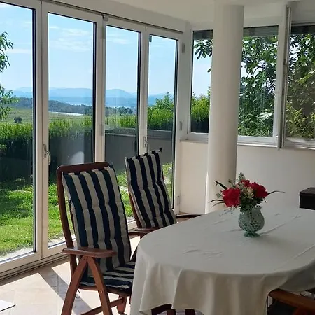 Apartman Apartma Pri Boru *